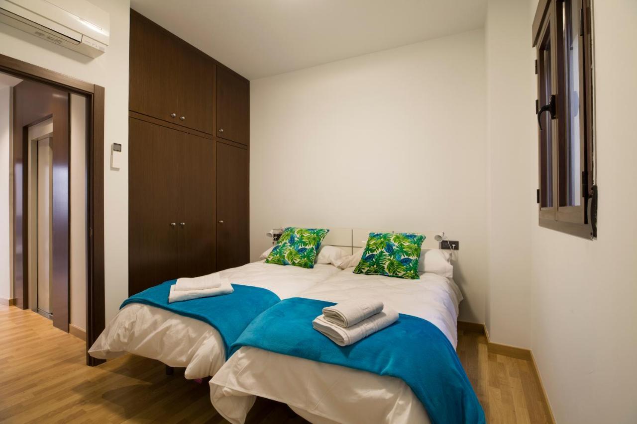 Imeda Apartamentos Escudo Del Carmen 19 Granada Exterior photo
